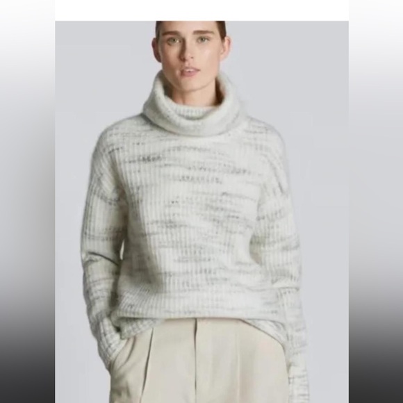 Everlane Alpaca Sweater - Picture 1 of 9